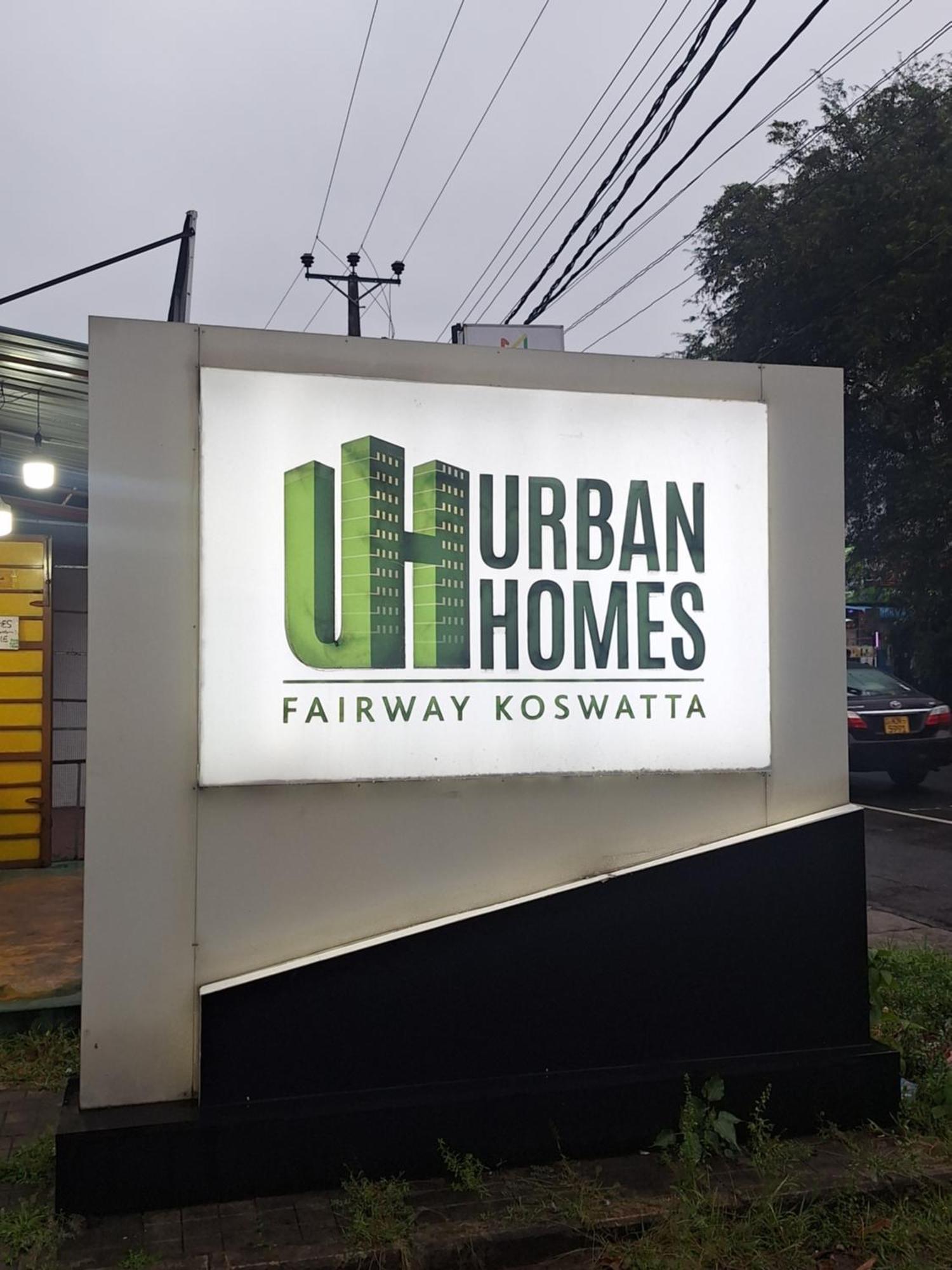 Urban Living At Fairway Apartment