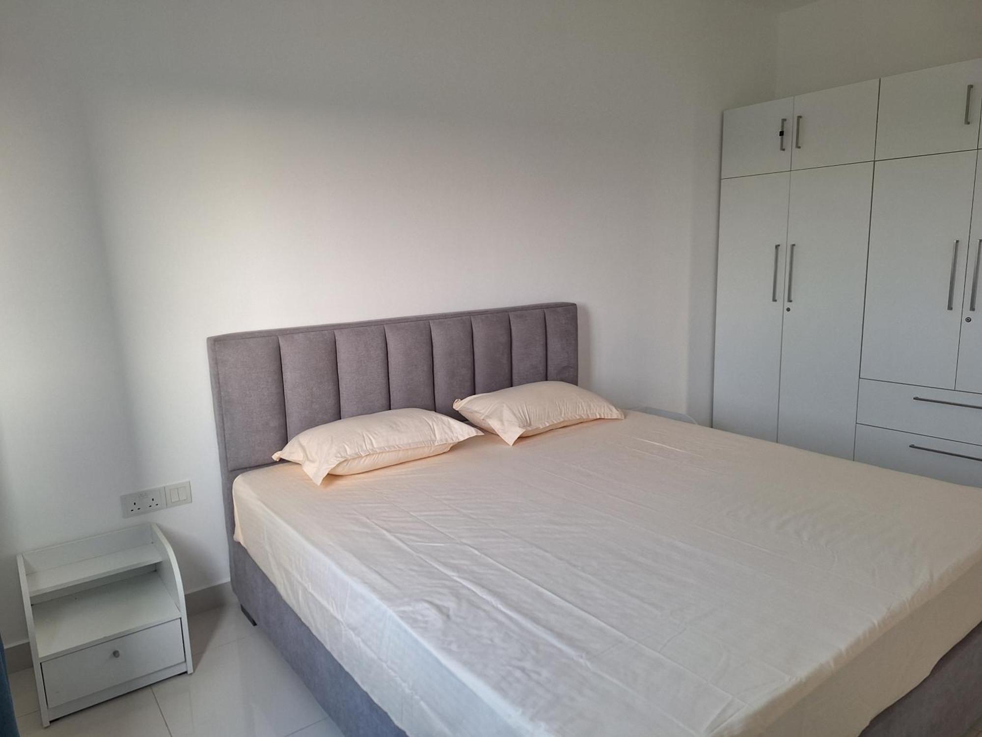 Urban Living At Fairway Apartment Battaramulla